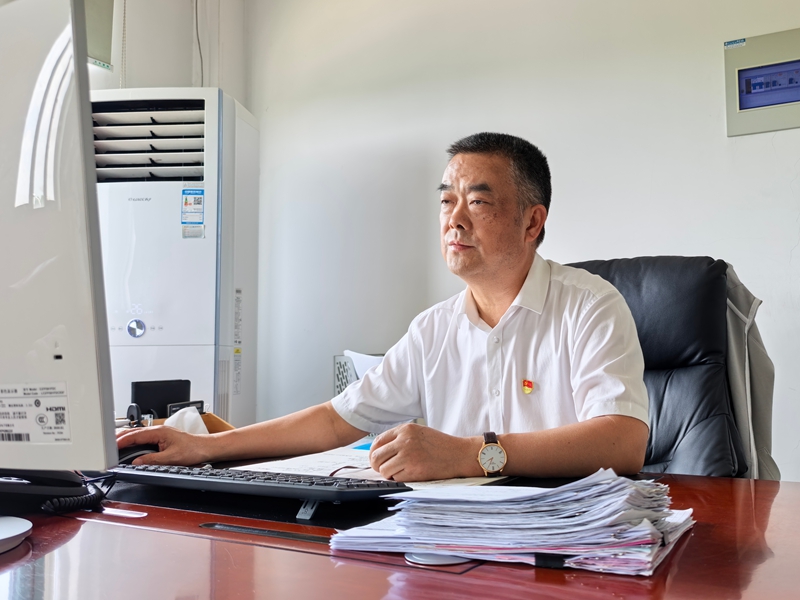 041754268180166405.jpeg 處理日常工作_副本.jpg